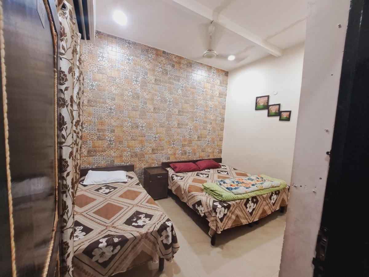 Sufi Khandar Home Stay New Delhi Exterior foto