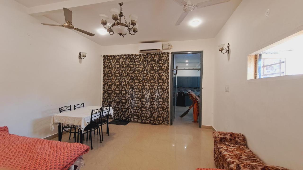 Sufi Khandar Home Stay New Delhi Exterior foto