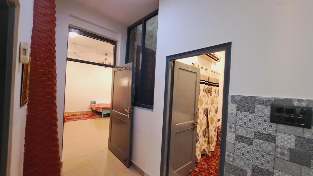 Sufi Khandar Home Stay New Delhi Exterior foto