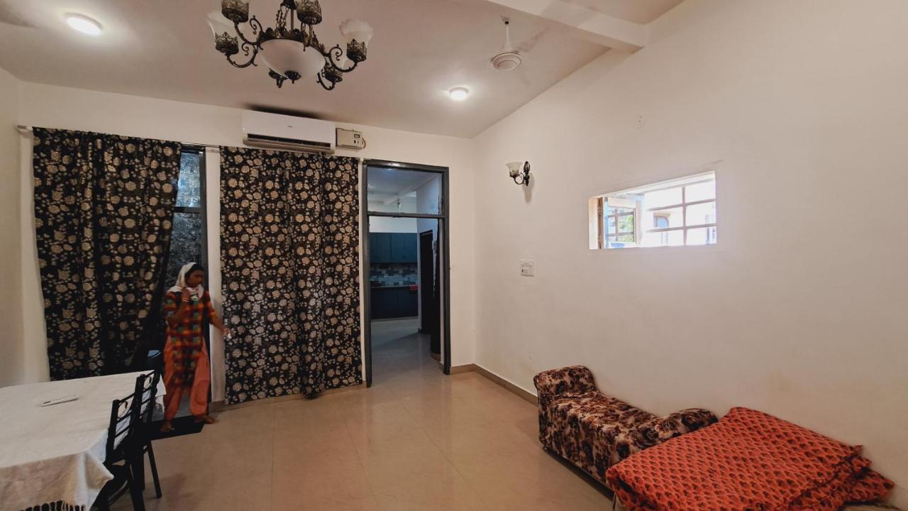 Sufi Khandar Home Stay New Delhi Exterior foto