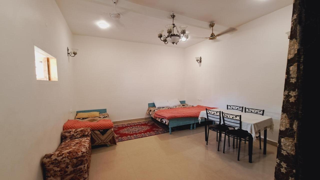 Sufi Khandar Home Stay New Delhi Exterior foto