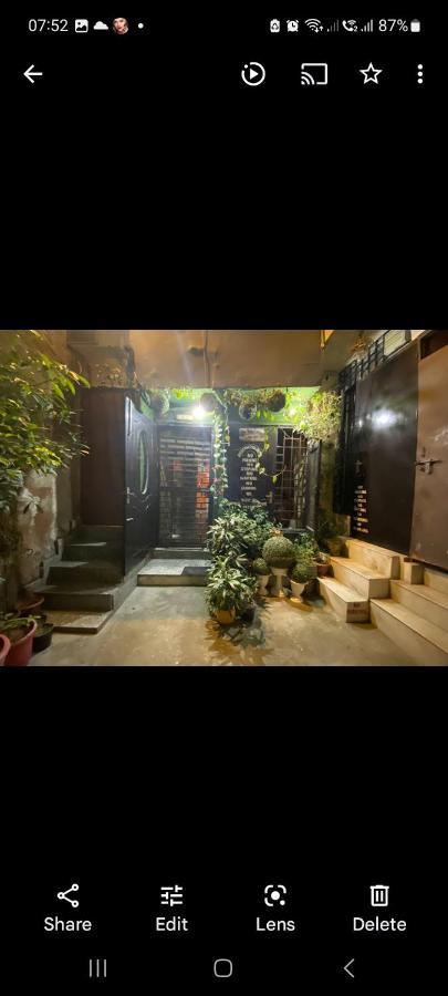 Sufi Khandar Home Stay New Delhi Exterior foto