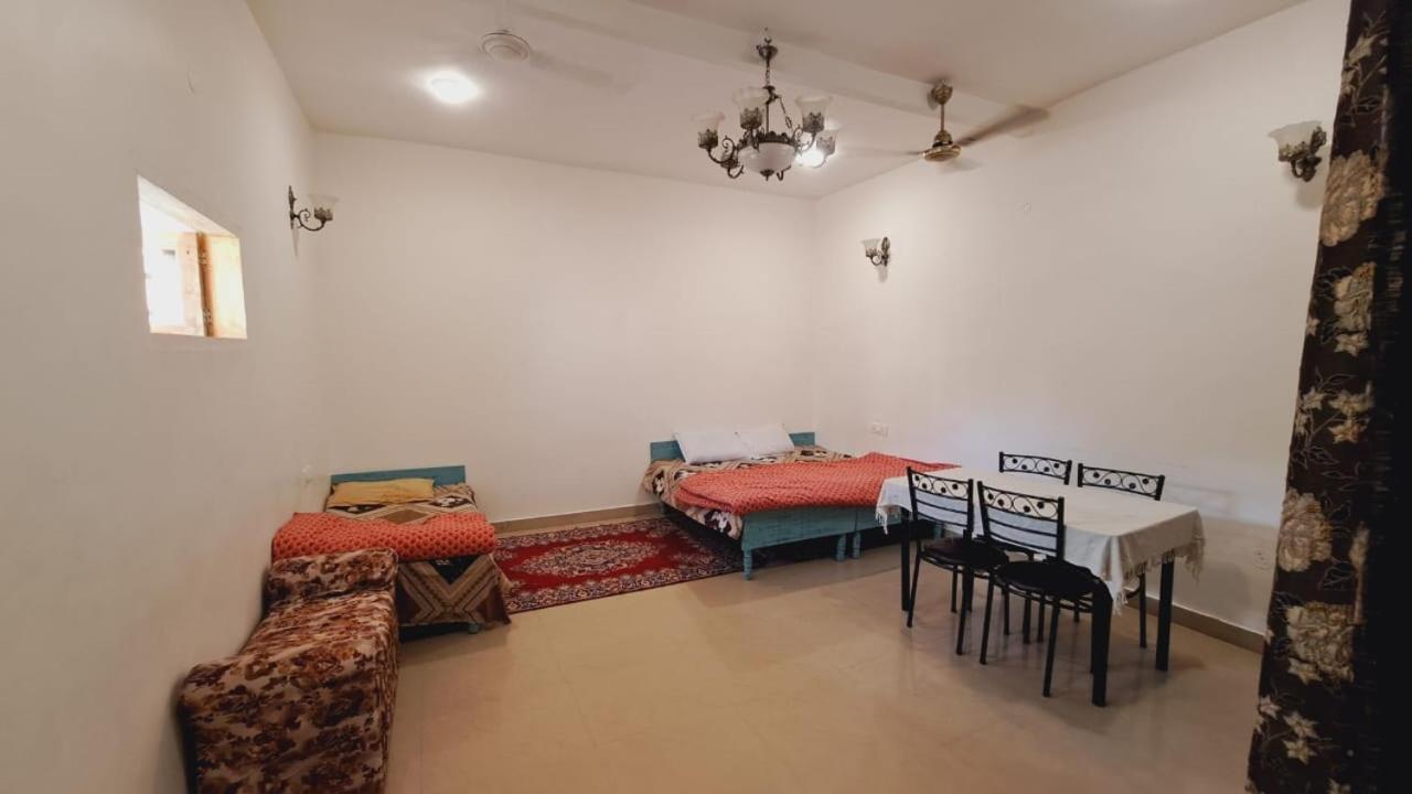 Sufi Khandar Home Stay New Delhi Exterior foto